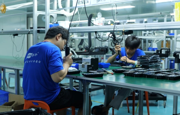 Vehicle HD Monitor Manufacturing Factory