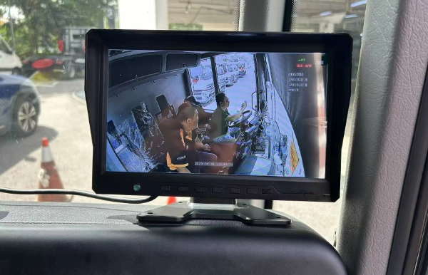 Vehicle HD Monitor with IPS screen
